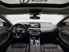 2022 BMW 5 Series 5 530Li, чёрный — фото 5