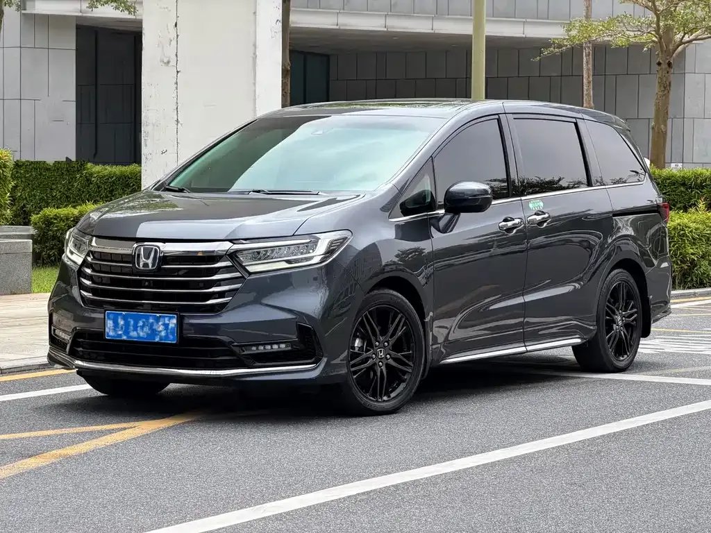 2022 Honda Odyssey 2.0L e:HEV Supreme
