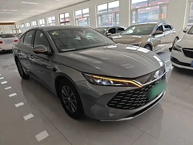 2025 BYD Qin L PHEV 80km Leading Smart Driving