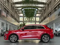 2023 Audi Q3 35 TFSI 1.4T — фото 2