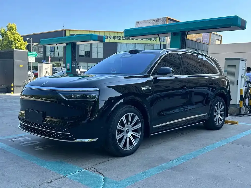 2025 Aito M8 Max+ 53.4kWh 6 (192