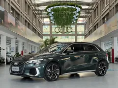 2023 Audi A3 Sportback 35 TFSI, зелёный — фото 1