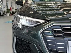 2023 Audi A3 Sportback 35 TFSI, зелёный — фото 8