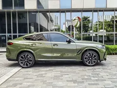 2022 BMW X6 M, зелёный — фото 5
