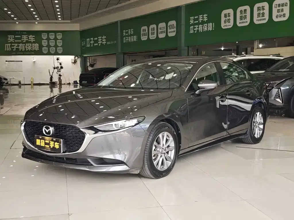 2023 Mazda 3 2.0L AT
