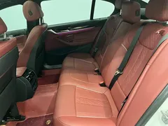 2022 BMW 5 Series 5 525Li M, белый — фото 13