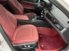 2022 BMW 5 Series 5 525Li M, белый — фото 14