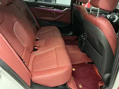2022 BMW 5 Series 5 525Li M, белый — фото 15