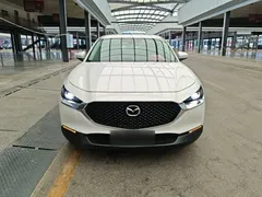 2020 Mazda CX-30 2.0L AT, белый — фото 3