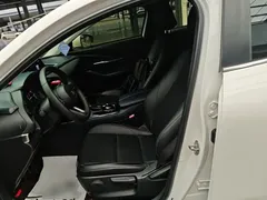 2020 Mazda CX-30 2.0L AT, белый — фото 15