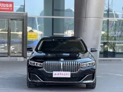 2021 BMW 7 Series 730Li, чёрный — фото 2