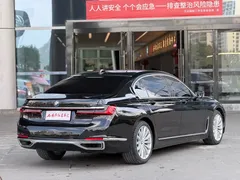 2021 BMW 7 Series 730Li, чёрный — фото 5