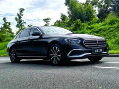 2022 Mercedes-Benz E-Class E 350 e L, чёрный — фото 3