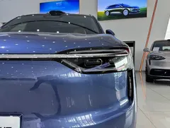 2026 Aito M7 Ultra 4WD 6 (192, синий — фото 4