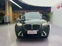 2023 BMW X7 xDrive40i, чёрный — фото 3