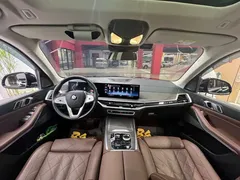 2023 BMW X7 xDrive40i, чёрный — фото 10