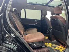 2023 BMW X7 xDrive40i, чёрный — фото 16