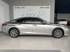 2022 Lexus ES 260 — фото 3
