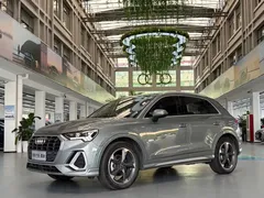 2022 Audi Q3 35 TFSI — фото 1