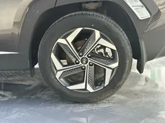 2021 Hyundai Tucson L 1.5T DCT LUX Premium — фото 10
