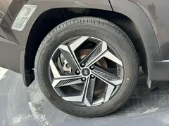 2021 Hyundai Tucson L 1.5T DCT LUX Premium — фото 16
