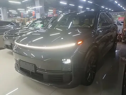 2023 Li Auto L8 Pro