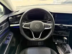 2022 Volkswagen Passat 330TSI Luxury, чёрный — фото 8