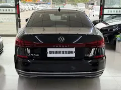 2022 Volkswagen Passat 330TSI Luxury, чёрный — фото 11