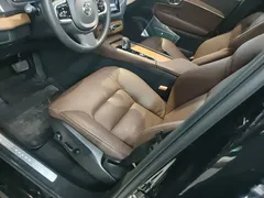 2024 Volvo XC90 B5 Luxury 5-seat, чёрный — фото 15