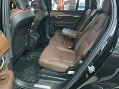 2024 Volvo XC90 B5 Luxury 5-seat, чёрный — фото 17