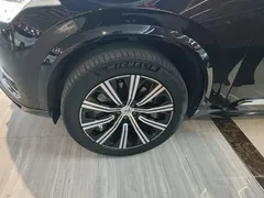 2024 Volvo XC90 B5 Luxury 5-seat, чёрный — фото 23