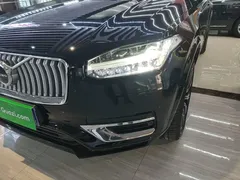 2024 Volvo XC90 B5 Luxury 5-seat, чёрный — фото 24