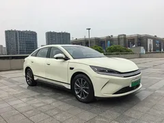 2025 BYD Qin L EV L EV 545KM, белый — фото 2