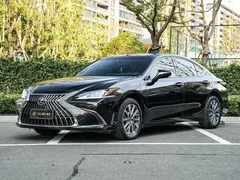 2021 Lexus ES 200, чёрный — фото 1