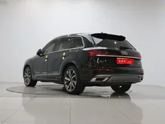 2022 Audi Q7 55 TFSI quattro S line, чёрный — фото 6