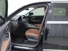 2022 Audi Q7 55 TFSI quattro S line, чёрный — фото 10