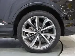 2022 Audi Q7 55 TFSI quattro S line, чёрный — фото 21