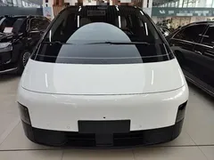 2024 Li Auto MEGA Ultra, белый — фото 3