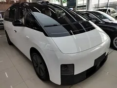 2024 Li Auto MEGA Ultra, белый — фото 4