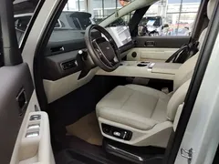 2024 Li Auto MEGA Ultra, белый — фото 15