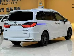 2024 Honda Odyssey 2.0L e:HEV, белый — фото 6