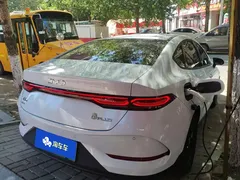 2025 BYD Seal 05 55KM — фото 3