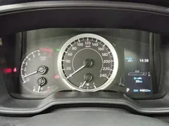 2022 Toyota Levin 185T CVT Luxury, белый — фото 14