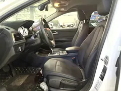 2023 BMW 1 Series 120i M Sport, белый — фото 4