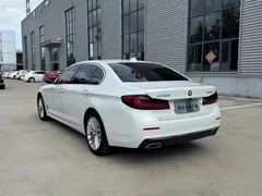 2022 BMW 5 Series 5 525Li M, белый — фото 8