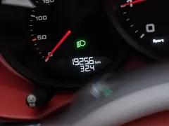 2022 Porsche 718 Boxster 2.0T — фото 13