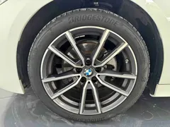 2023 BMW 3 Series 3 320Li M, белый — фото 27