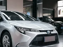 2021 Toyota Levin Hybrid 1.8H E-CVT Base — фото 7