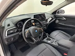 2022 BMW 1 Series 1 120i M Sport, белый — фото 21