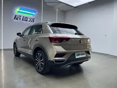 2021 Volkswagen T-Roc 280TSI DSG 30 — фото 7